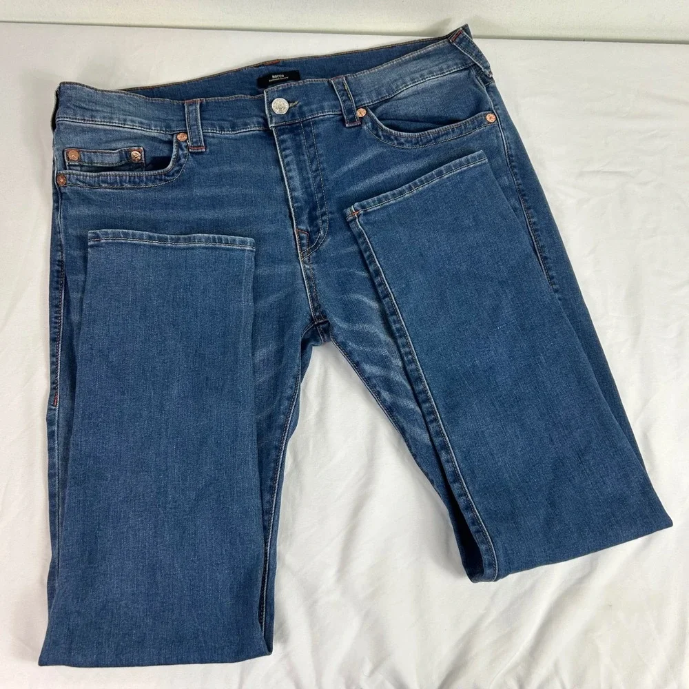 True Religion Rocco Relaxed Skinny Jeans Mens Size 38 Faded Wash‎ Denim $164